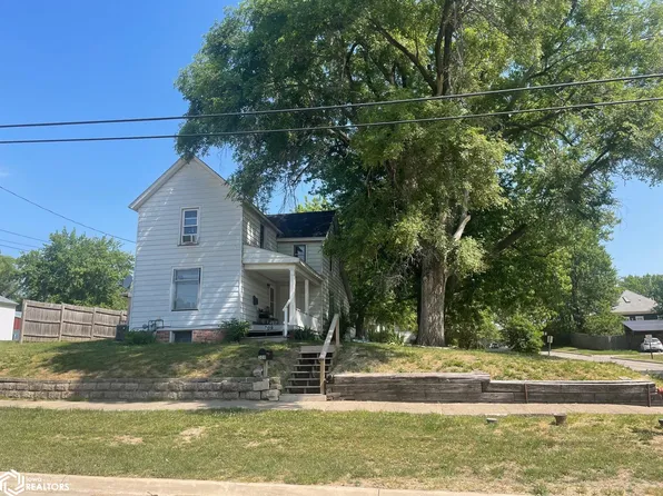 309 E Lowe Ave, Fairfield, IA 52556
