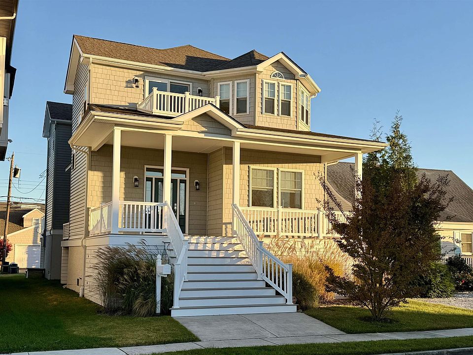 1st image of 3241 Bay Ave