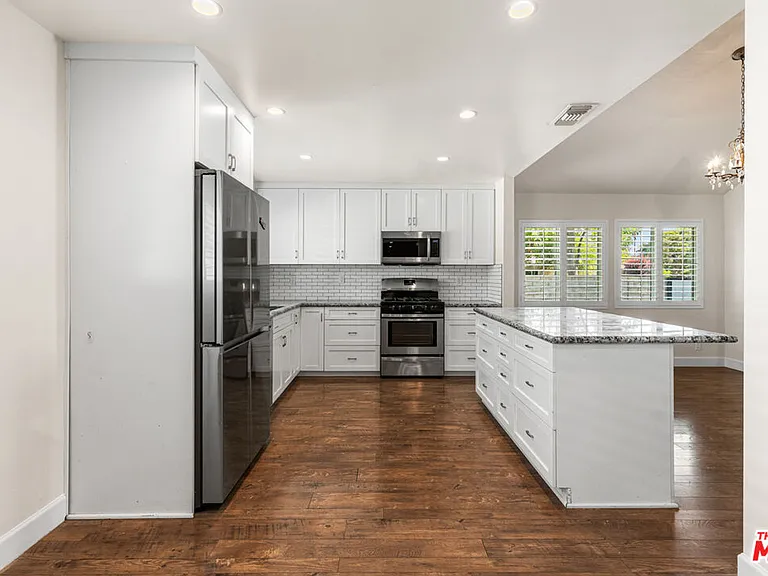 9200 Wystone Ave — Photo 13