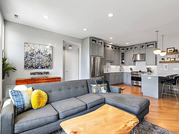 2817 N Oakley Ave UNIT 4N, Chicago, IL 60618 | Zillow