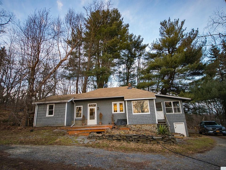 1st image of 28 Minerly Ln