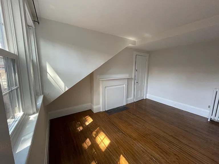 25 S Russell St #4 — Photo 7