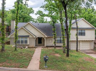 2822 Ridgewood Dr, Grapevine, TX 76051