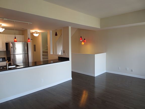 2nd image of 5244 Waterman Blvd APT F