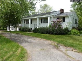 350 Barrington Ridge Rd, Painesville, OH 44077