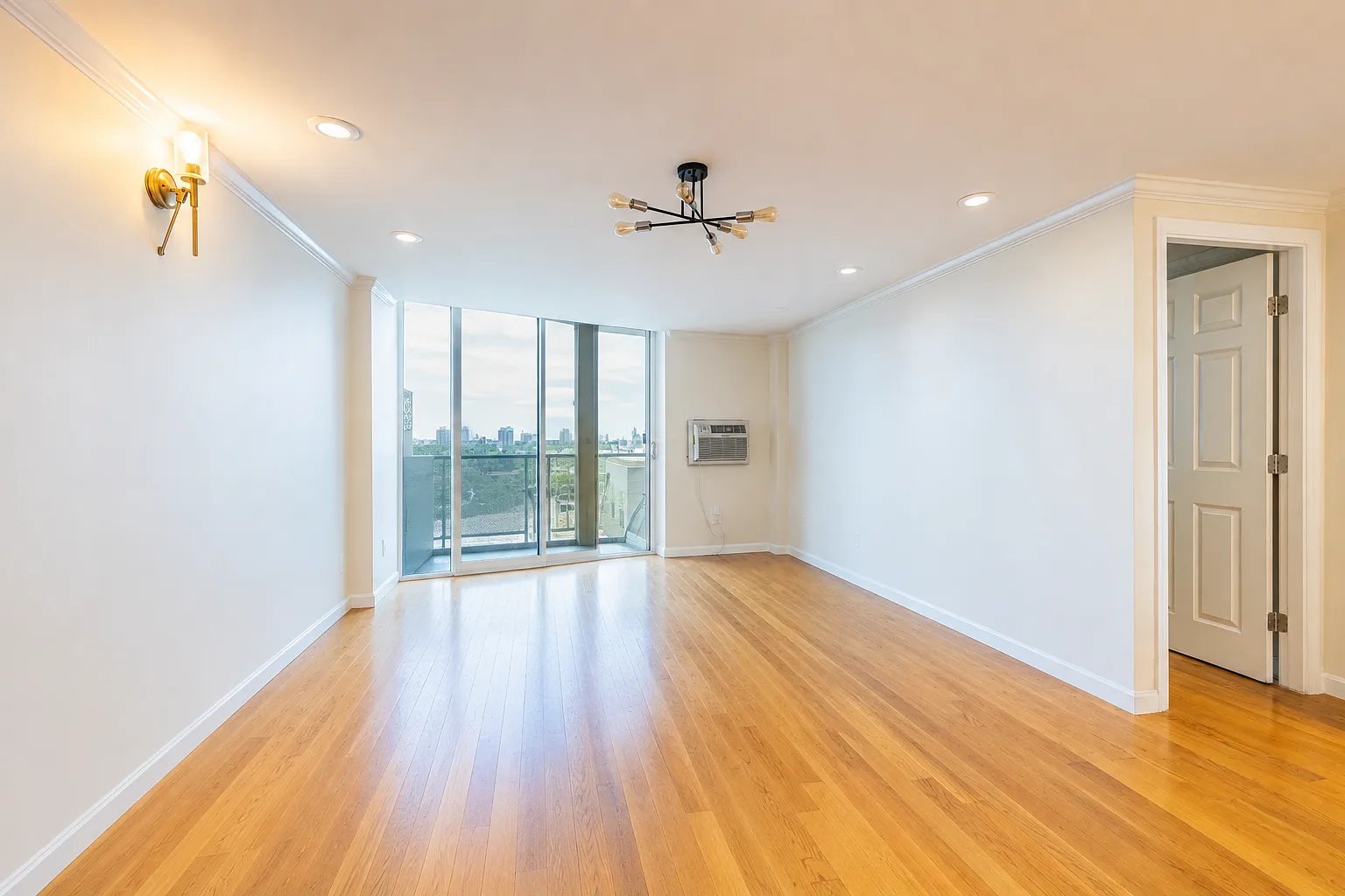 1 bed, 646 sqft, $3,200 — Photo 1