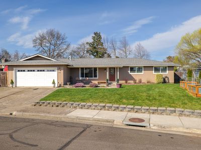 5035 Crestwood Ave, Central Pt, OR, 97502
