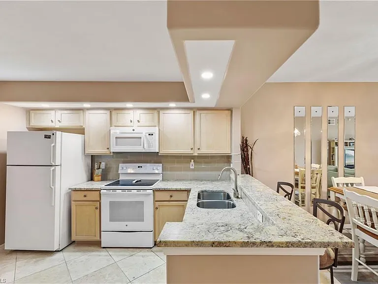 28064 Cavendish Ct #2404 — Photo 5