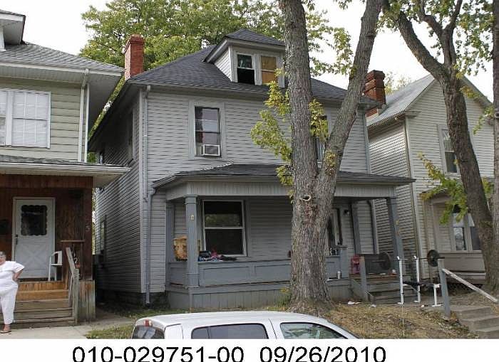 2nd image of 87 S Ogden Ave