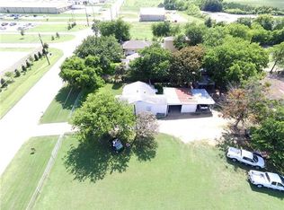 1621 E Wintergreen Rd, Hutchins, TX 75141
