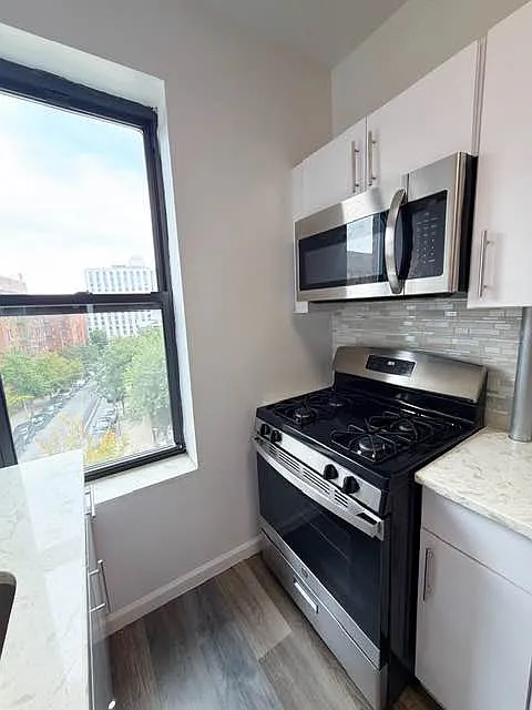 50 Seaman Avenue — Photo 4