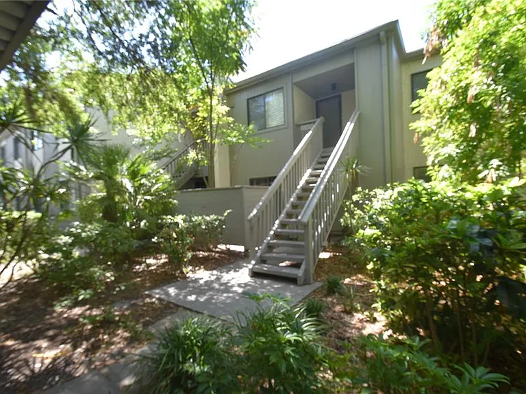 1620 Boathouse Cir #GR103 — Photo 1