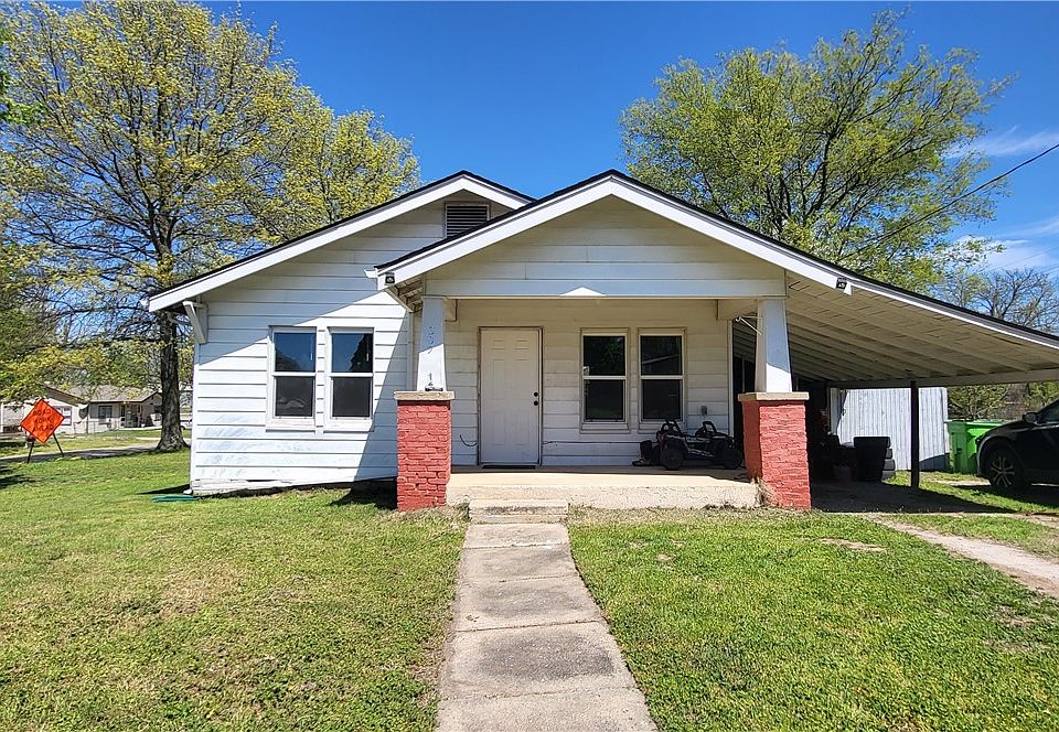 302 N 11th St, Okemah, OK 74859 Zillow