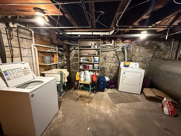18 Pine St #1 — Photo 28