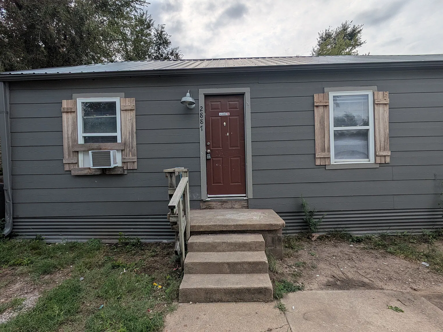2 bed, 600 sqft, $725 — Photo 1