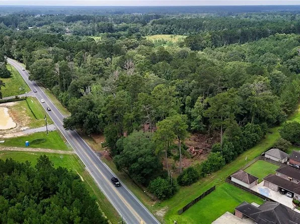 27037 Walker South Rd, Walker, LA 70785