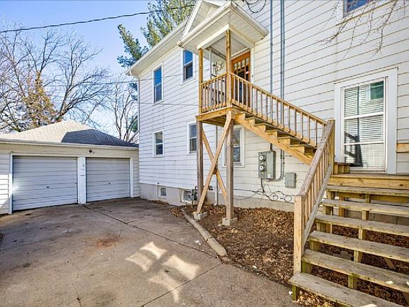 3rd image of 407 N Walnut St