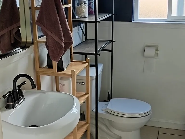 5535 Scoville St #5535 — Photo 3