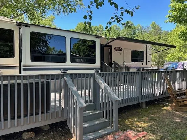 786 Vista Cir, Blairsville, GA 30512