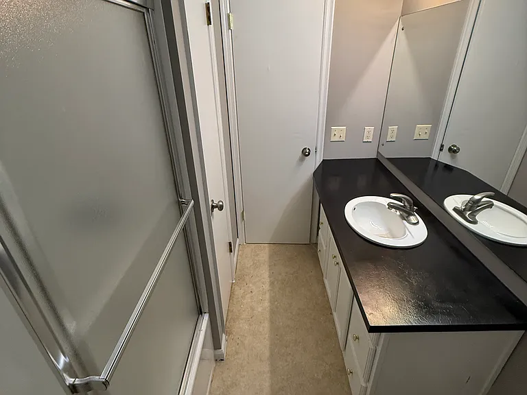 688 Burlington Rd #688 — Photo 9
