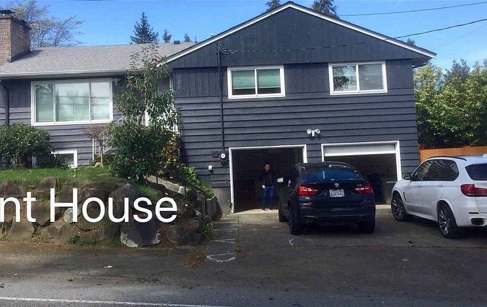 1st image of 826 S 200th St