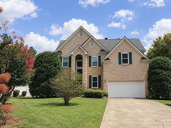 105 McNaughton Ct