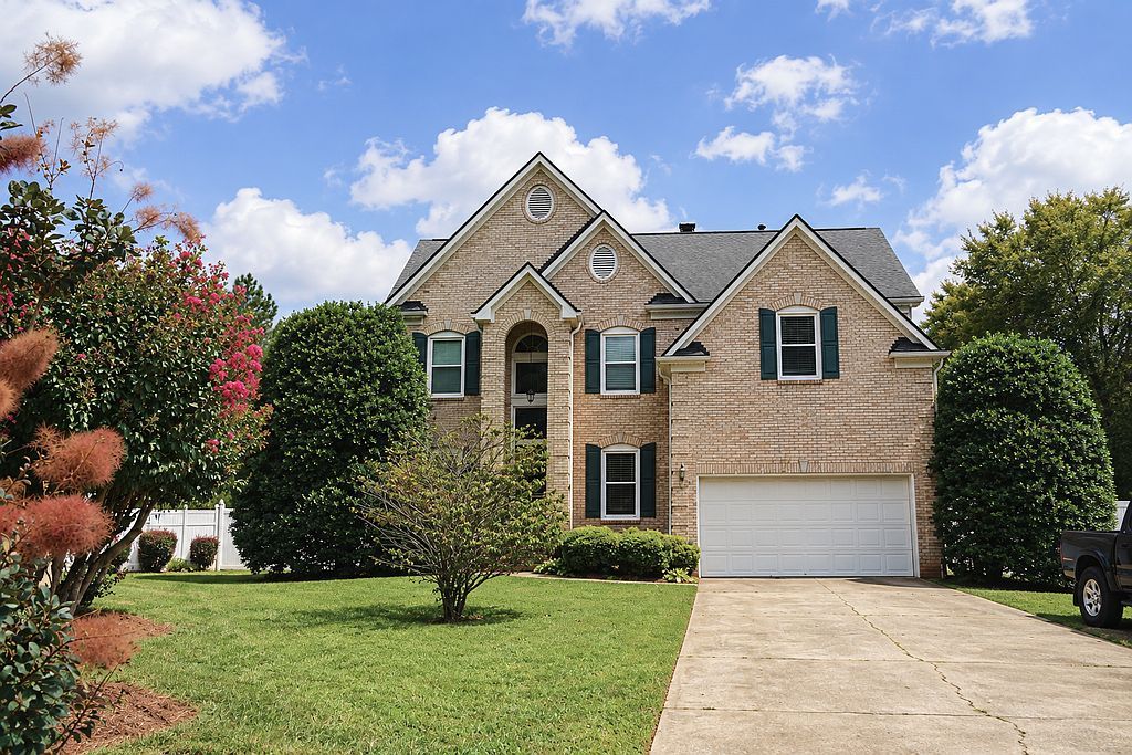 105 McNaughton Ct - Property Image