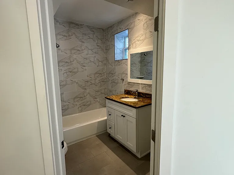 2209 Tasker St #2 — Photo 7