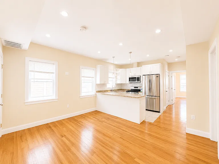 6 Josephine St #2 — Photo 1