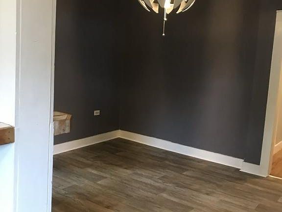 2nd image of 1405 Avenue E