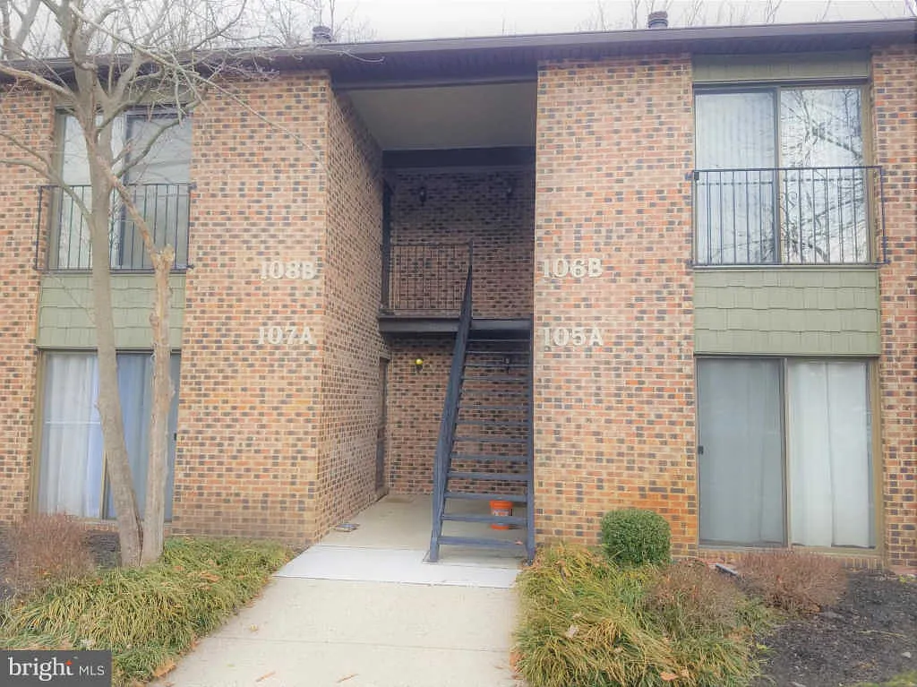 106 W Bluebell Ln photo 1