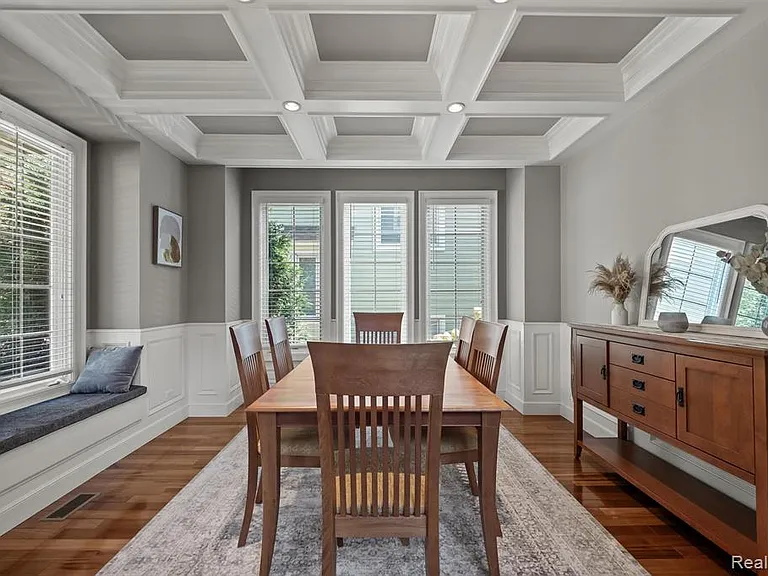 1400 Holland St — Photo 18