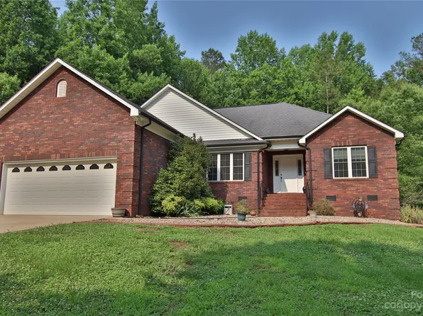 90 River St, High Shoals, NC 28077