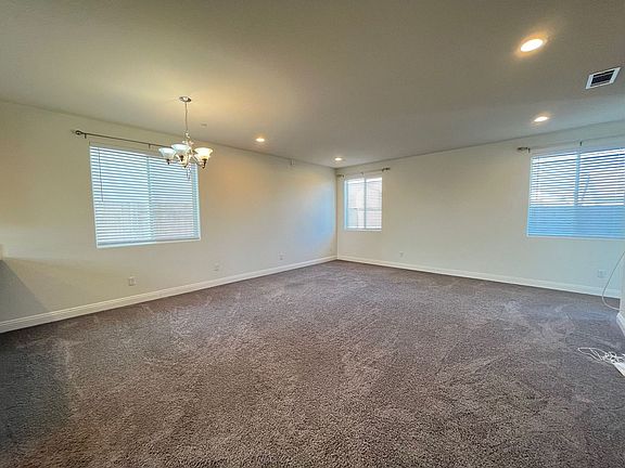4th image of 307 Ninos Dr