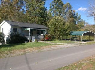 614 Mamick St, White Sulphur Springs, WV 24986