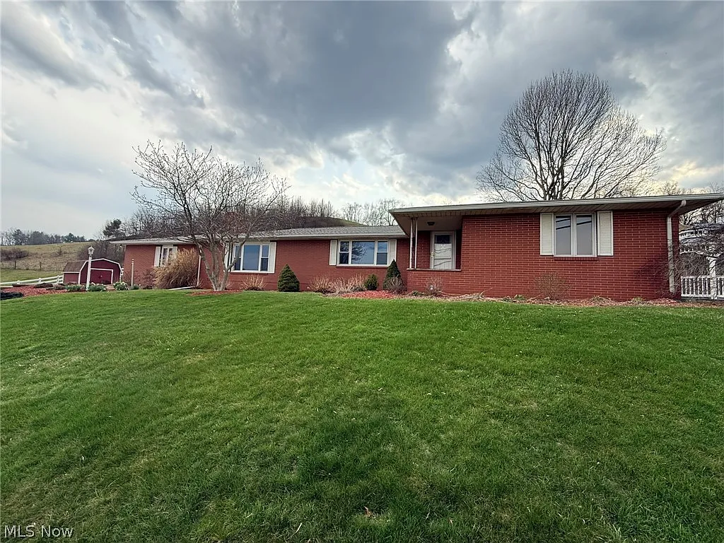 1728 State Route 39 NE photo 1