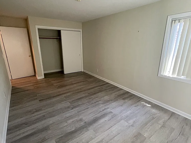 31 Stuart Ave #4 — Photo 11