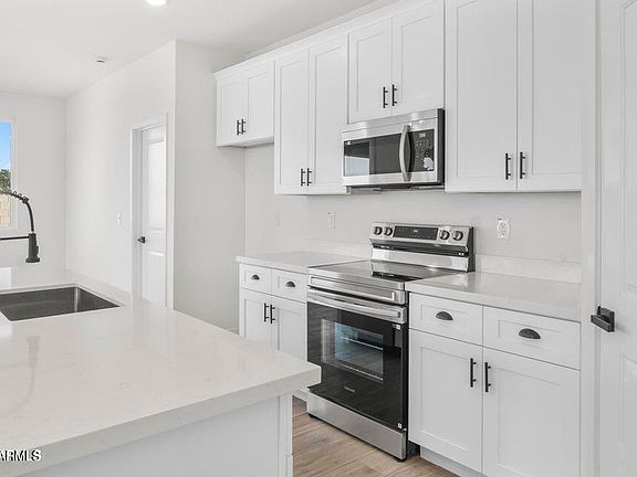 3rd image of 3215 W Encanto Drive