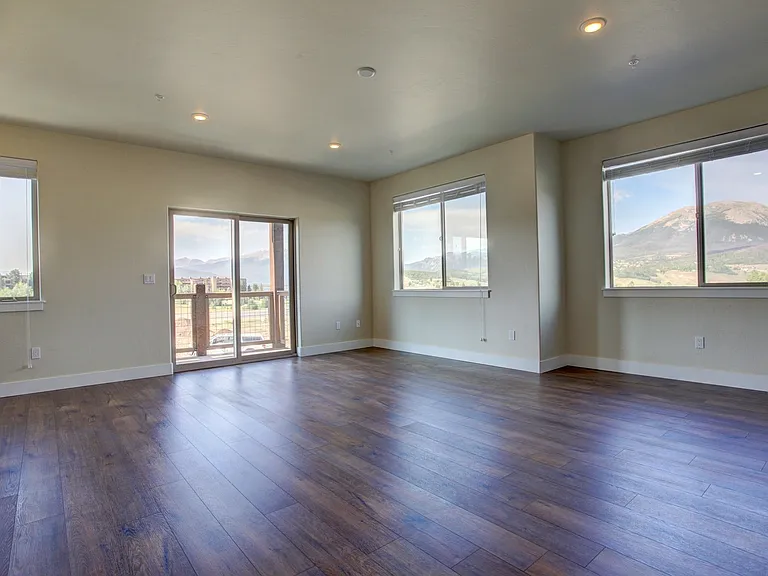 380 Dillon Ridge Rd — Photo 3