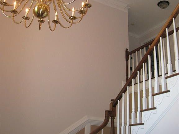 3rd image of 4402 Oakmoor Dr