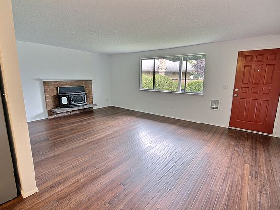 4th image of 6620 E K St