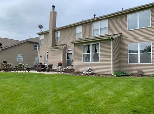 1981 Broadsmore Dr, Algonquin, IL 60102