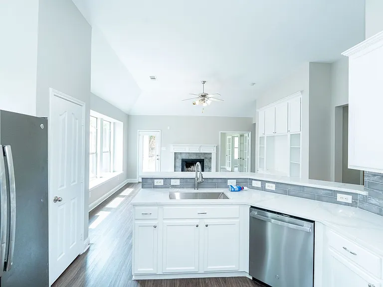 3105 Whispering Pine Blvd — Photo 7