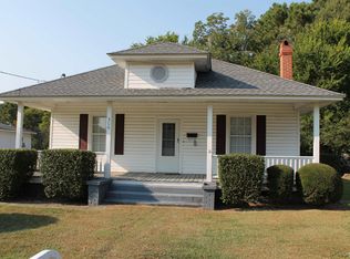 306 E K St, Erwin, NC 28339