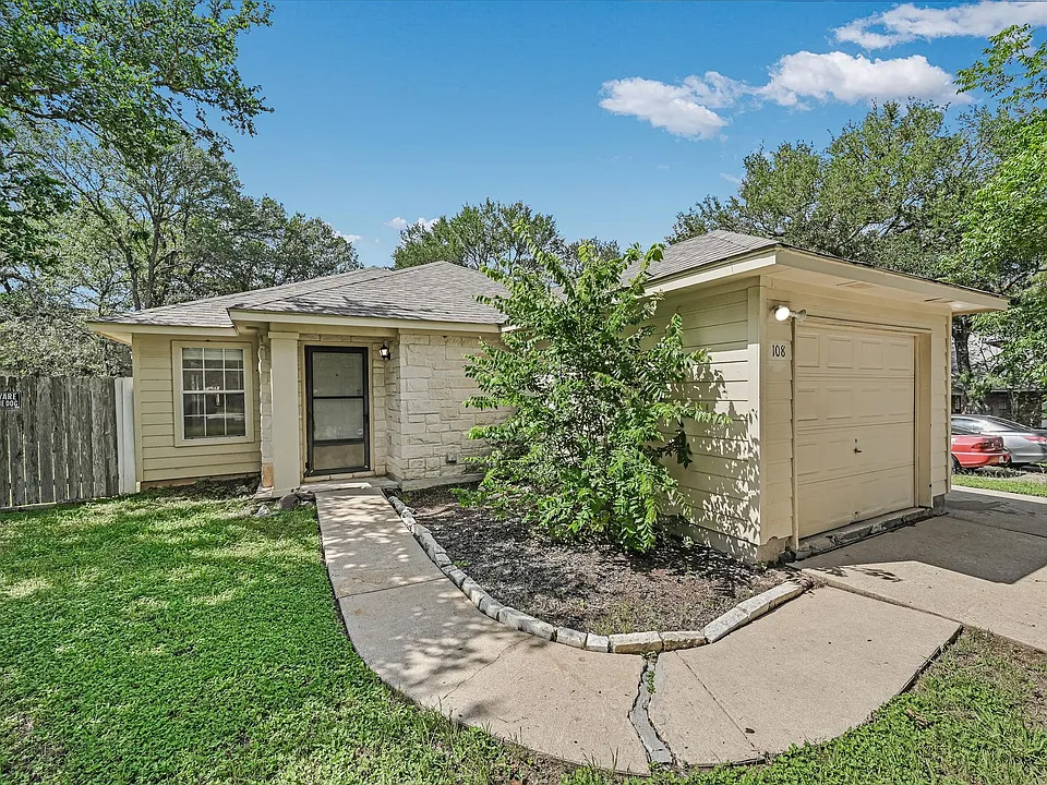 108 N Mockingbird Cir
