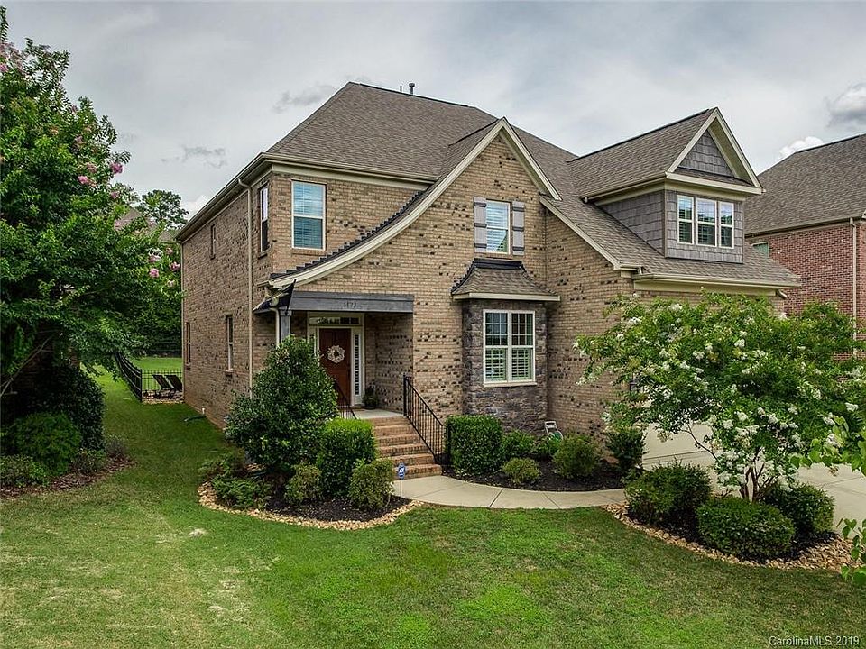 1st image of 6823 Providence Ln W