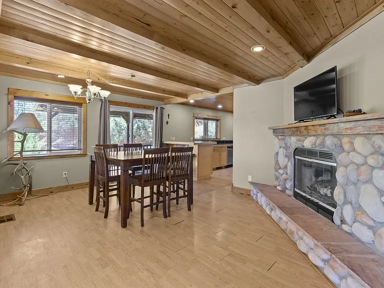 307 Heath Dr #1 — Photo 21