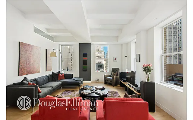 Sold by Douglas Elliman | media 21