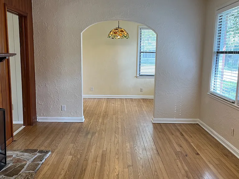 1522 Murray Dr — Photo 12