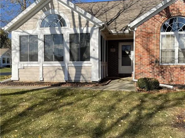 158 Summerfield Blvd, Bowling Green, OH 43402